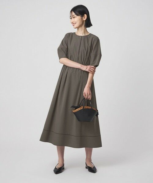 green label relaxing / グリーンレーベル リラクシング ロング・マキシ丈ワンピース | ハシゴキリカエ ワンピース（DK.GRAY）