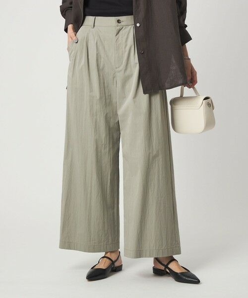 green label relaxing / グリーンレーベル リラクシング その他パンツ | ［size SHORTあり］グロッシー ワイド パンツ（OLIVE）