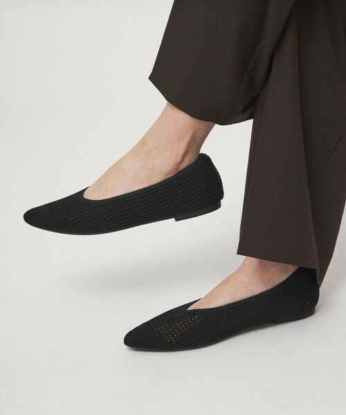green label relaxing / グリーンレーベル リラクシング フラットシューズ | ウェルネスシアー ポインテッド フラットシューズ / ニットシューズ（BLACK）