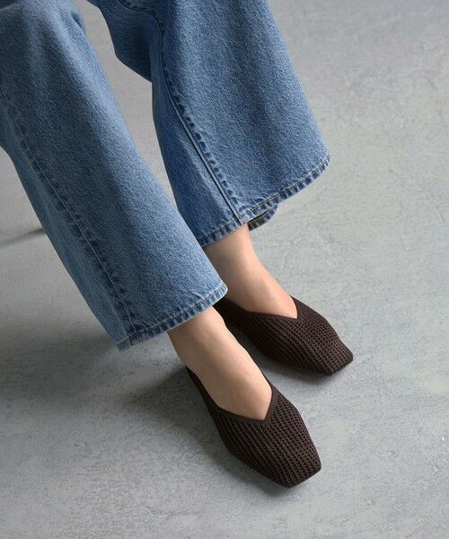 green label relaxing / グリーンレーベル リラクシング フラットシューズ | ウェルネスシアー スクエア V フラットシューズ / ニットシューズ（DK.BROWN）