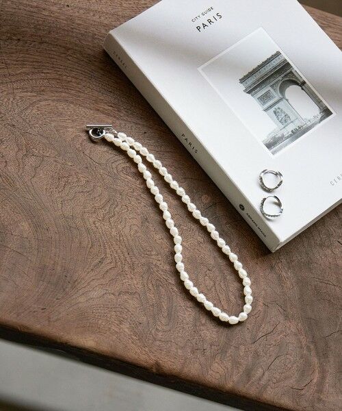 green label relaxing / グリーンレーベル リラクシング ネックレス・ペンダント・チョーカー | 【WEB限定】フェイクパール トグル ネックレス（SILVER）