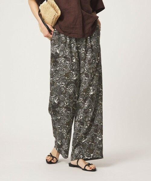 green label relaxing / グリーンレーベル リラクシング その他パンツ | ペイズリー プリント パンツ（DK.BROWN）