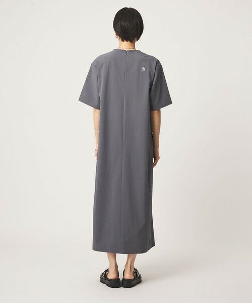 green label relaxing / グリーンレーベル リラクシング ロング・マキシ丈ワンピース | 【別注】＜Marmot＞ショートスリーブ ワンピース | 詳細17