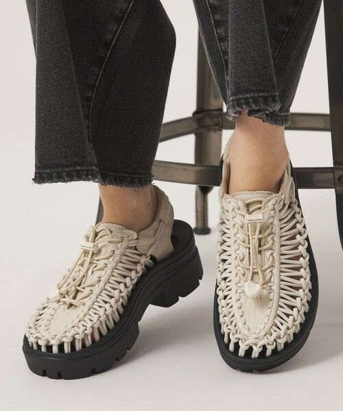 green label relaxing / グリーンレーベル リラクシング サンダル | 【WEB限定】＜KEEN＞ユニーク ピーエルティー シューズ（OFF WHITE）