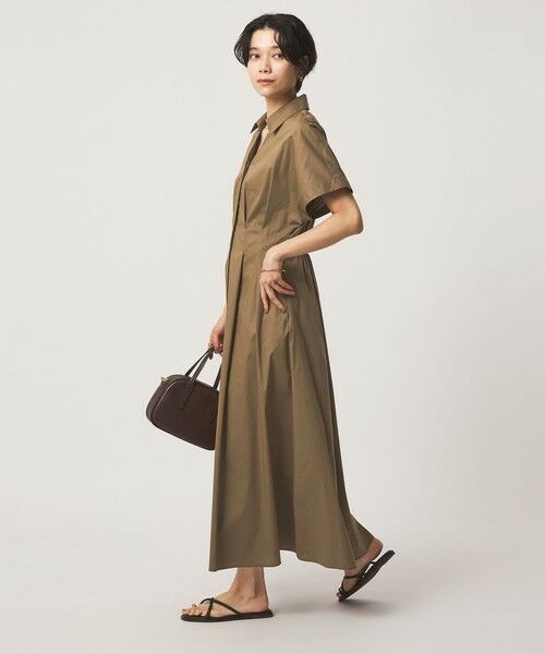 green label relaxing / グリーンレーベル リラクシング ロング・マキシ丈ワンピース | ［size SHORTあり］シャツ襟 フィット＆フレア タック ショートスリーブ ワンピース（MOCA）
