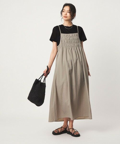 green label relaxing / グリーンレーベル リラクシング ロング・マキシ丈ワンピース | シャーリング キャミソール ワンピース（BEIGE）