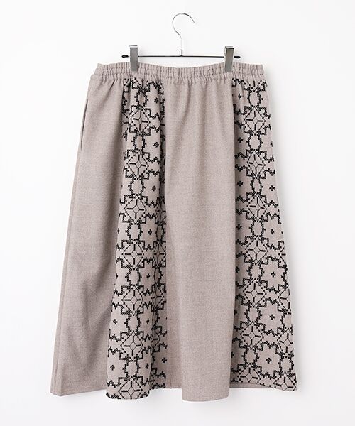 greennout / グリーンノート ロング・マキシ丈スカート | ストレッチ起毛刺繍スカート | 詳細1