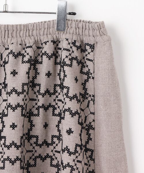 greennout / グリーンノート ロング・マキシ丈スカート | ストレッチ起毛刺繍スカート | 詳細2