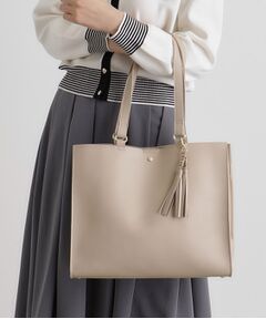 grove / グローブ トートバッグ | 【人間工学・A4】スクエアタッセルチャームトート