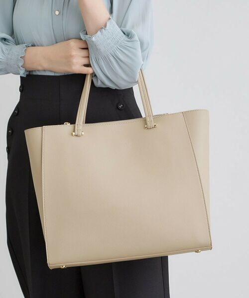 grove / グローブ トートバッグ | 【人間工学・A4】メタルバー変形トート | 詳細1