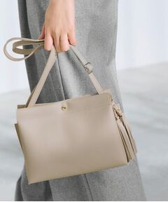 grove / グローブ ショルダーバッグ | 【人間工学・軽量】シンプル3層タッセルショルダー