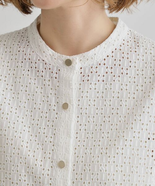 grove / グローブ シャツ・ブラウス | 繊細なレースで魅せるエンブロイダリーレースバンドカラーシャツ | 詳細21