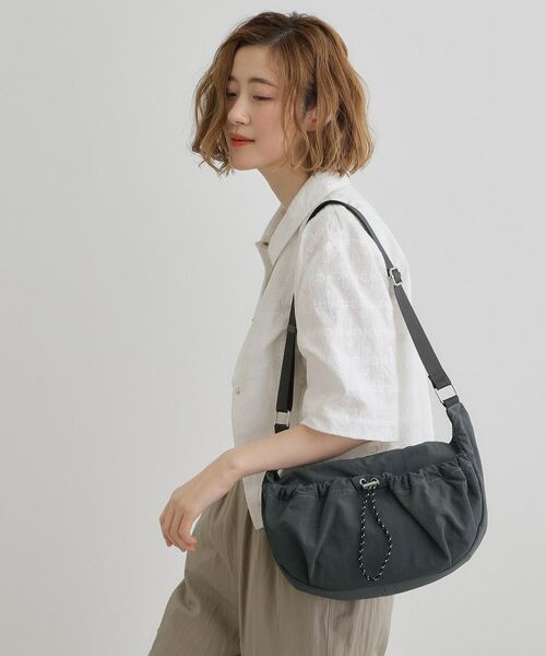 grove / グローブ ショルダーバッグ | ドロストポケットナイロンショルダー | 詳細1