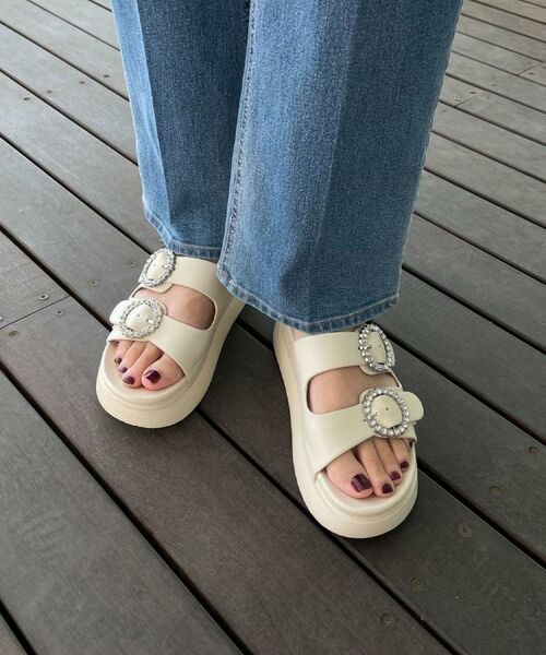 grove / グローブ サンダル | 【キラキラビジューがポイント】厚底ダブルビジューバックルサンダル | 詳細9