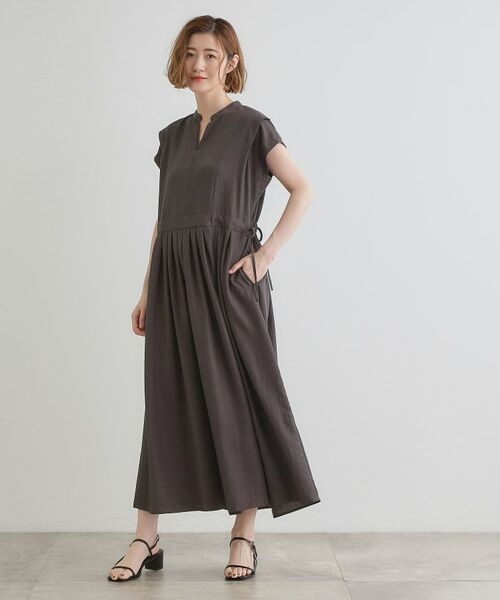 grove / グローブ ロング・マキシ丈ワンピース | 【晴れの日も雨の日も】撥水タックワンピース | 詳細2