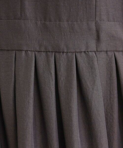grove / グローブ ロング・マキシ丈ワンピース | 【晴れの日も雨の日も】撥水タックワンピース | 詳細4