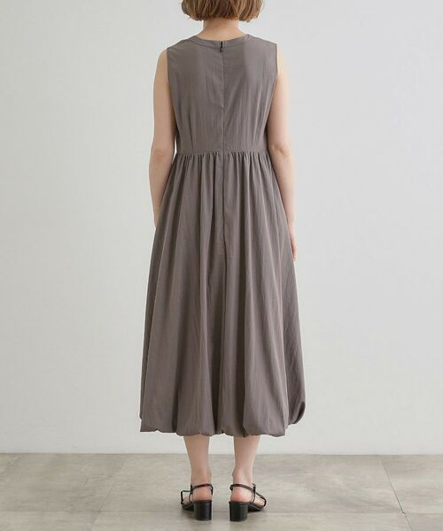 grove / グローブ ロング・マキシ丈ワンピース | 【晴れの日も雨の日も】撥水バルーンワンピース | 詳細15