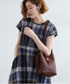 grove / グローブ ショルダーバッグ | 人間工学ベルトタッセル縦型ショルダー