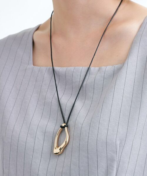 grove / グローブ ネックレス・ペンダント・チョーカー | 【ネックホルダー】変形オーバルコードネックレス | 詳細4