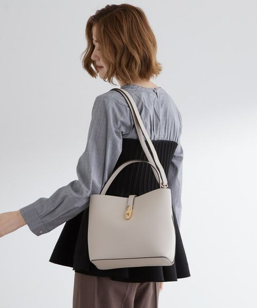 grove / グローブ ショルダーバッグ | 【人間工学】メタルベルトダブルショルダーバッグ(ライトグレー(011))