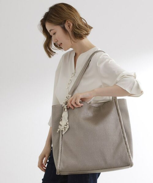grove / グローブ トートバッグ | 【A4】プリーツスカーフ付トート(ブラックシルバー(009))