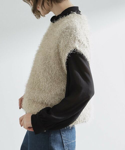 grove / グローブ ニット・セーター | 夏の余韻と秋の気配をつなぐ ラメフェザーニットベスト | 詳細10