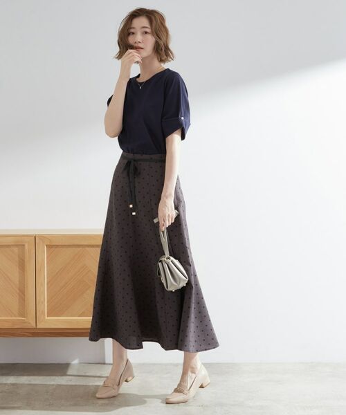 grove / グローブ カットソー | きちんと感と女性らしさ、二の腕カバーが一枚で叶う　袖口パール調ボタンプルオーバー | 詳細14