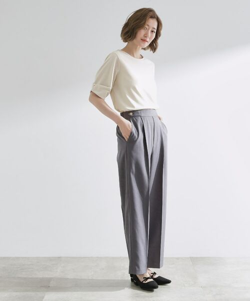 grove / グローブ カットソー | きちんと感と女性らしさ、二の腕カバーが一枚で叶う　袖口パール調ボタンプルオーバー | 詳細2