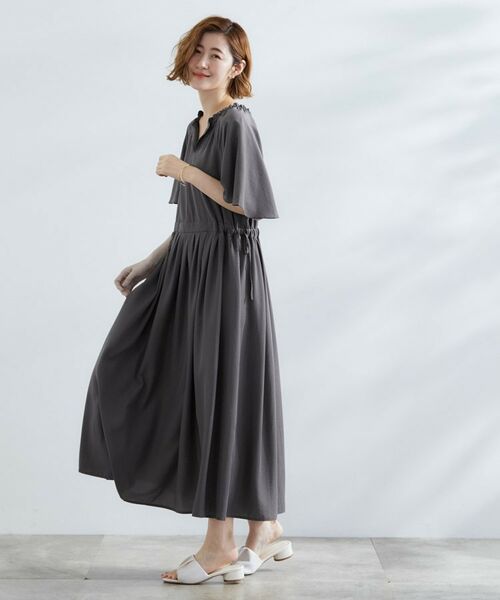 grove / グローブ ロング・マキシ丈ワンピース | 【晴れの日も雨の日も】撥水エアリーフレアスリーブワンピース | 詳細3