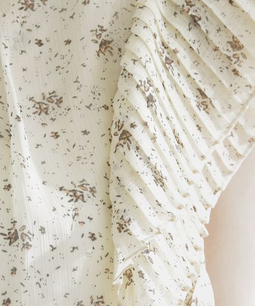 grove / グローブ シャツ・ブラウス | プリーツが彩る 華やか花柄ブラウス | 詳細8