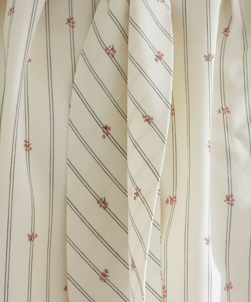 grove / グローブ シャツ・ブラウス | 【お仕事/二の腕カバー】パール調使いが華やか 上品ボウタイブラウス | 詳細8