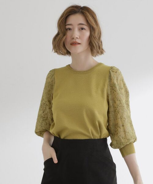 grove / グローブ ニット・セーター | 【二の腕カバー】繊細さと上品さをまとう袖刺繍プルオーバーニット(ピスタチオ(021))