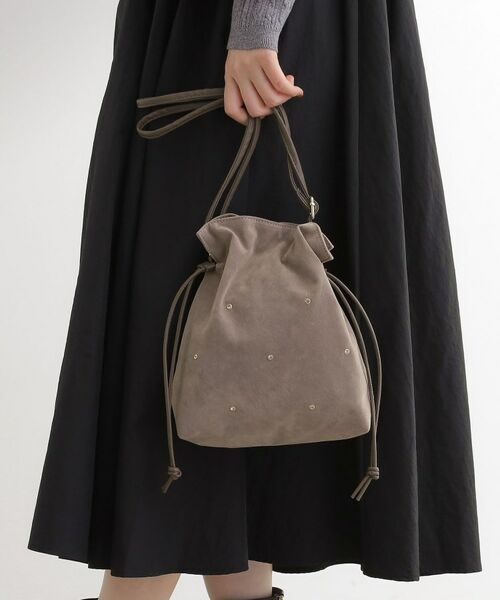grove / グローブ ショルダーバッグ | スタッズスエード調巾着ショルダー(グレージュ(050))