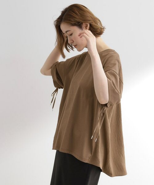 grove / グローブ カットソー | 後ろ姿で魅せる バックドロストシャーリングTシャツ | 詳細10