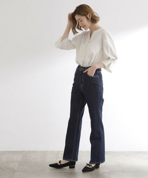 grove / グローブ デニムパンツ | 【美シルエット/選べる着丈】大人のためのソフトフレアーデニム | 詳細11