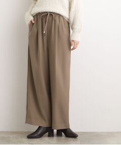 grove / グローブ パンツ | きれい見えとリラックス感を両立。秋の大人カジュアルに効くイージーパンツ