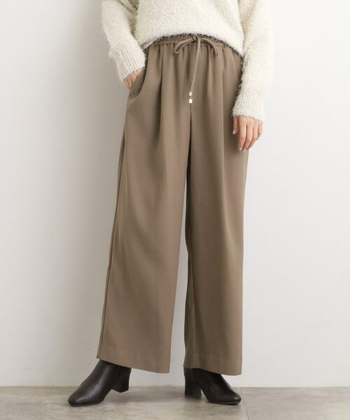 grove / グローブ パンツ | きれい見えとリラックス感を両立。秋の大人カジュアルに効くイージーパンツ | 詳細9
