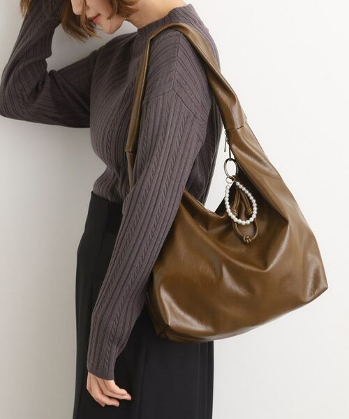 grove / グローブ ショルダーバッグ | パール調チャームワンショルダー(ブラウン(043))