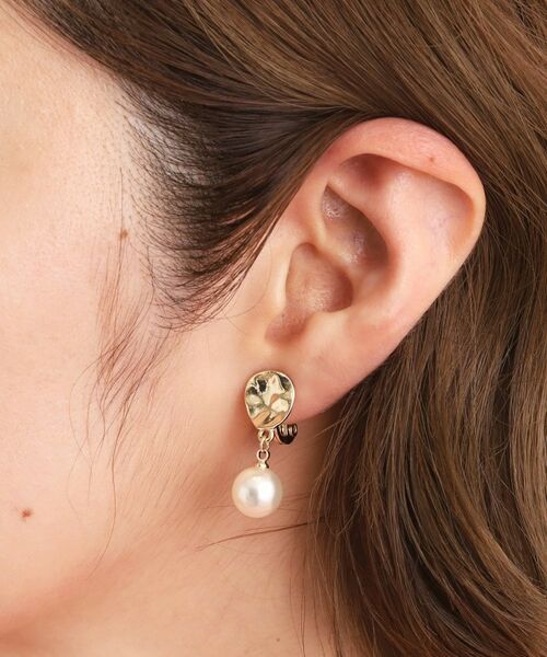 grove / グローブ ピアス・イヤリング | 【痛くなりにくい】メタルパール調イヤリング | 詳細4