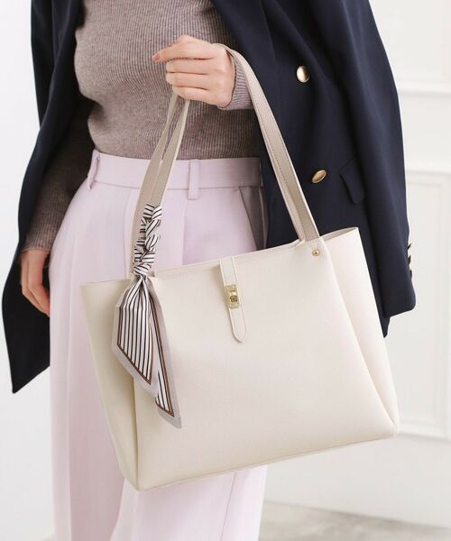 grove / グローブ トートバッグ | 【人間工学】タックベルトヒネリスカーフトート(アイボリー(504))