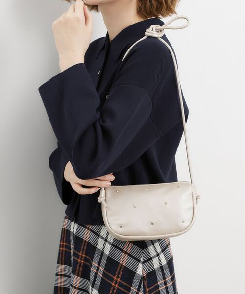 grove / グローブ ショルダーバッグ | キラスタッズラウンドミニショルダー（アイボリー(004)）