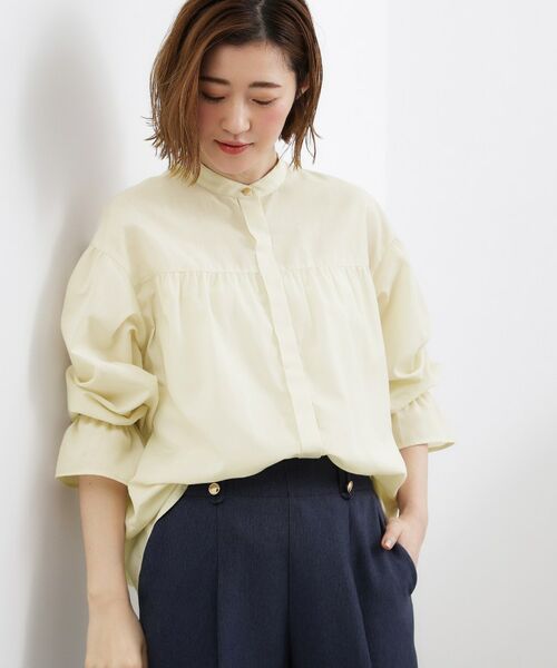 grove / グローブ シャツ・ブラウス | 【貴島明日香さん着用/イージーケア/接触冷感】麻ブレンドスタンドギャザーシャツ(アイボリー(004))