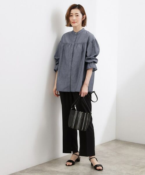 grove / グローブ シャツ・ブラウス | 【貴島明日香さん着用/イージーケア/接触冷感】麻ブレンドスタンドギャザーシャツ | 詳細27