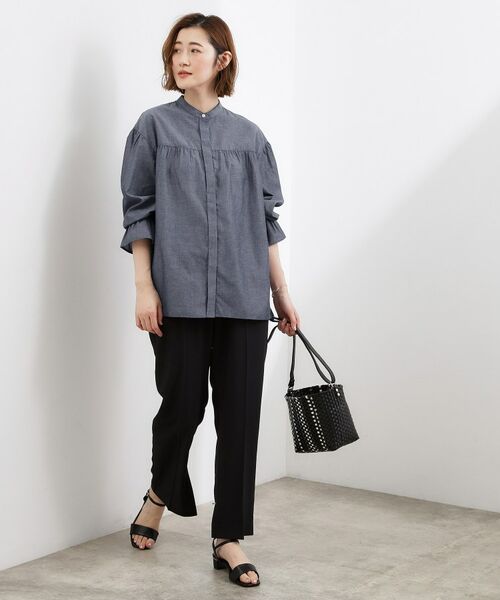 grove / グローブ シャツ・ブラウス | 【貴島明日香さん着用/イージーケア/接触冷感】麻ブレンドスタンドギャザーシャツ | 詳細28