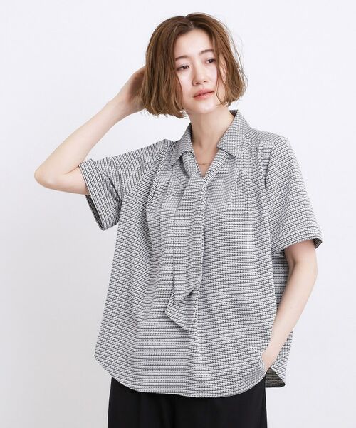 grove / グローブ シャツ・ブラウス | 半袖になって再登場!【洗える】チャーム付きマルチWAYボウタイブラウス(ブラック(219))
