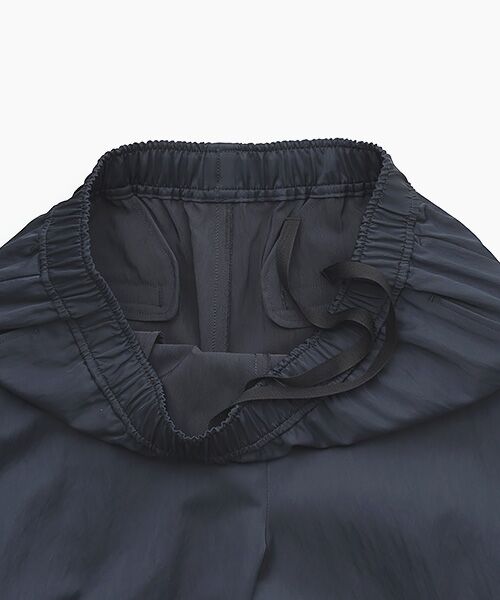 Harriss / ハリス その他パンツ | サテンテーパードパンツ | 詳細5