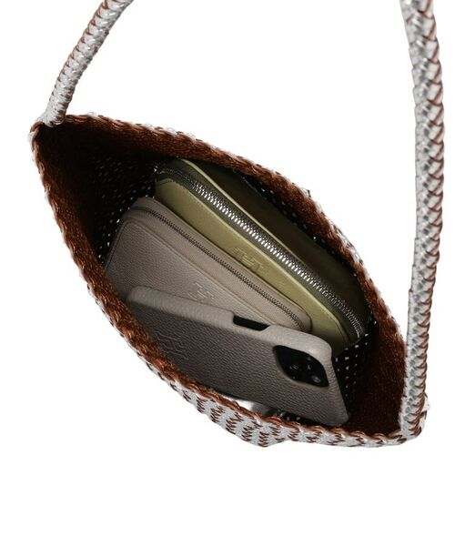 HIROFU / ヒロフ ショルダーバッグ | 【ブレッツァバッファロー】レザーメッシュショルダーバッグ S 本革 ステッチ メタリックカラー（商品番号：P25-36508） | 詳細7