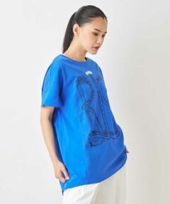 鳥や動物、植物と穏やかに共存する都市をB・I・Sで表現したオリジナルプリントTシャツ<br><br>◆ デザイン･おすすめポイント ◆<br>希少な超長綿を使用したハイゲージカットソーにドライタッチでさらりとした風合いのタイプライター素材をジョイント。ワイドシルエットの長丈フォルムでリラクシーに着用頂けるお作りです。BISロゴをCITYに見立てたアーティスティックなデザインが視線を集め、コーディネートをモードテイストに演出してくれます。<br>model:H172 B81 W58 H86 着用サイズ:M<br><br>◆ 素材 ◆<br>滑らかなハリ感と艶のあるスムース素材を使用。希少なコットン素材で上質感があり、タイプライタージョイントで軽やかな着心地です。<br><br>-----------------------------------<br>透け感 : なし<br>伸縮性 : 布帛部分なし、ジャージー部分あり<br>光沢感 : ややあり<br>生地の厚さ : ふつう<br>-----------------------------------