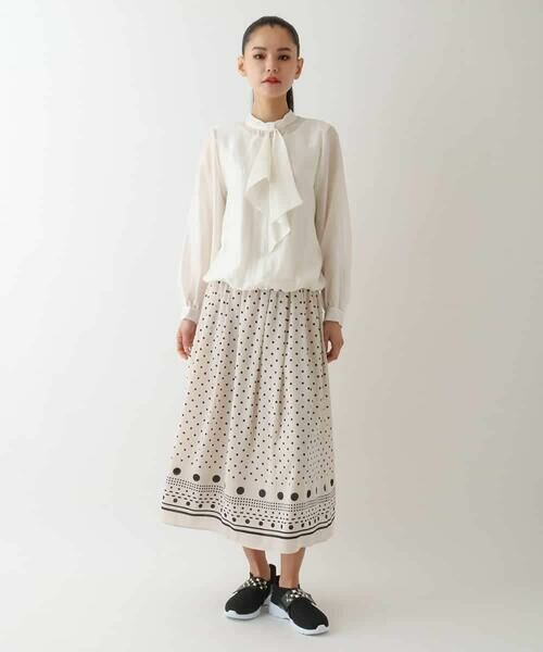 HIROKO BIS / ヒロコビス シャツ・ブラウス | ボウタイ風ギャザーヘムブラウス | 詳細11