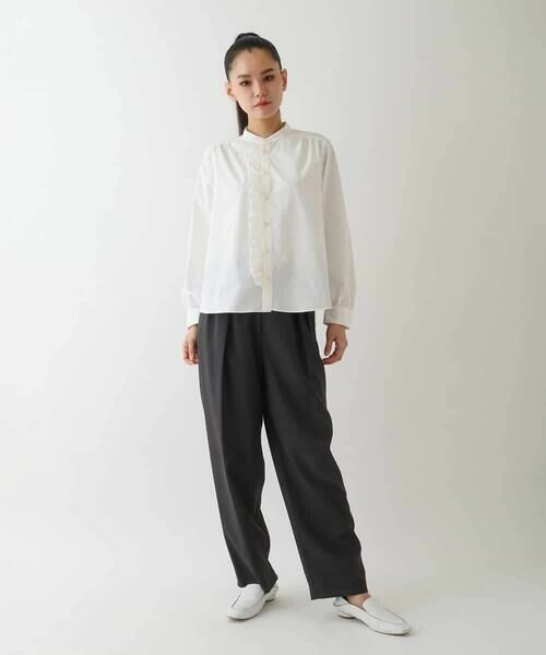 HIROKO BIS / ヒロコビス シャツ・ブラウス | フリルアクセントバンドカラーブラウス | 詳細8